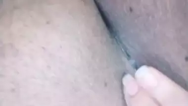 Kolkata girl licking boobs and fingering horny pussy