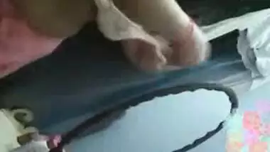 Sexy MMS Of Desi Wife Wearing Clothes