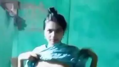 Girlfriend dress change and nude show for lover