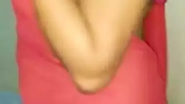 bhabhi showing huge butt