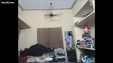 Telugu bhabi saree changing mms