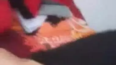 Desi Baba purifying Desi pussy MMS video